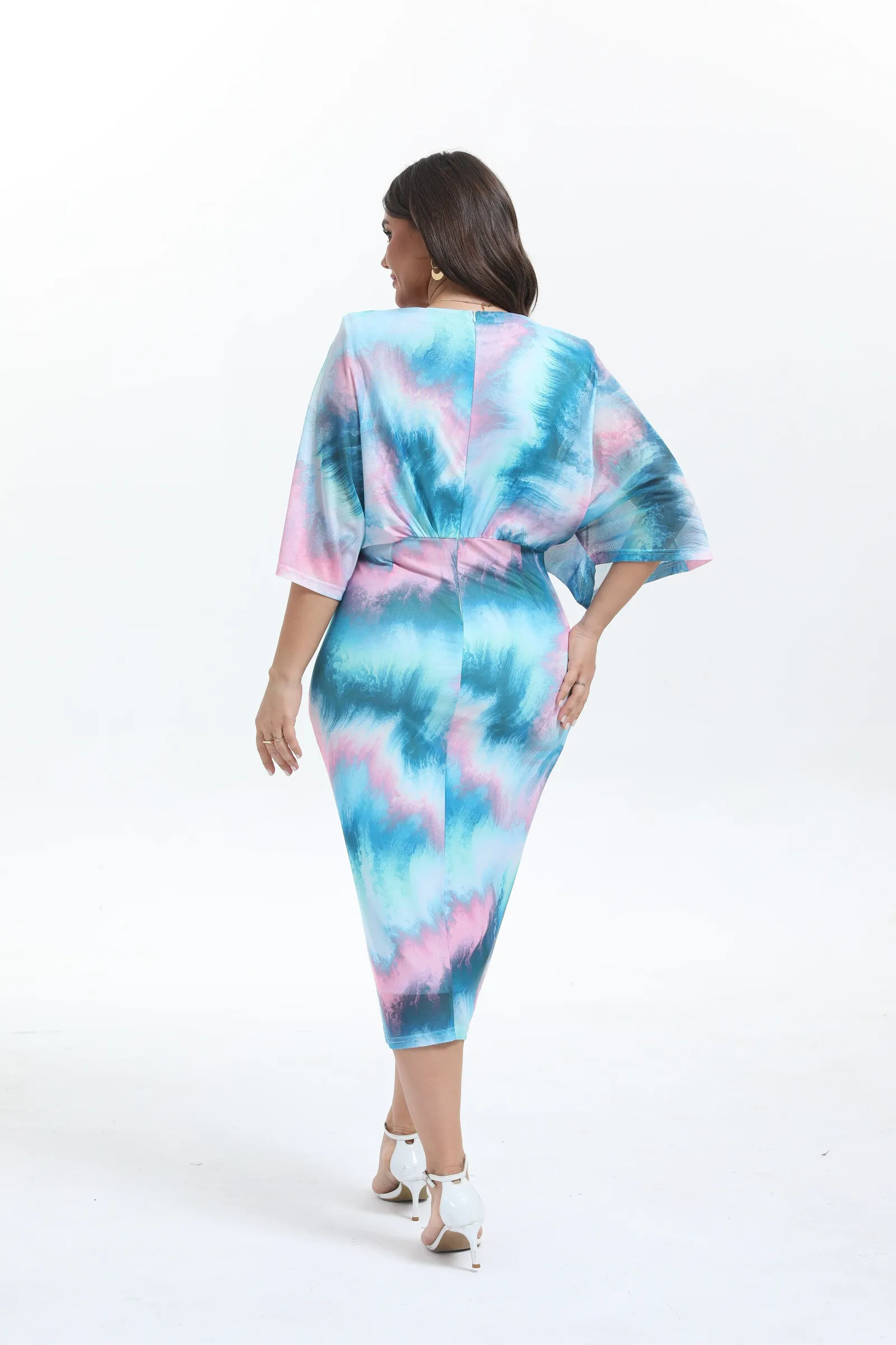 Gemustertes mittellanges Kleid