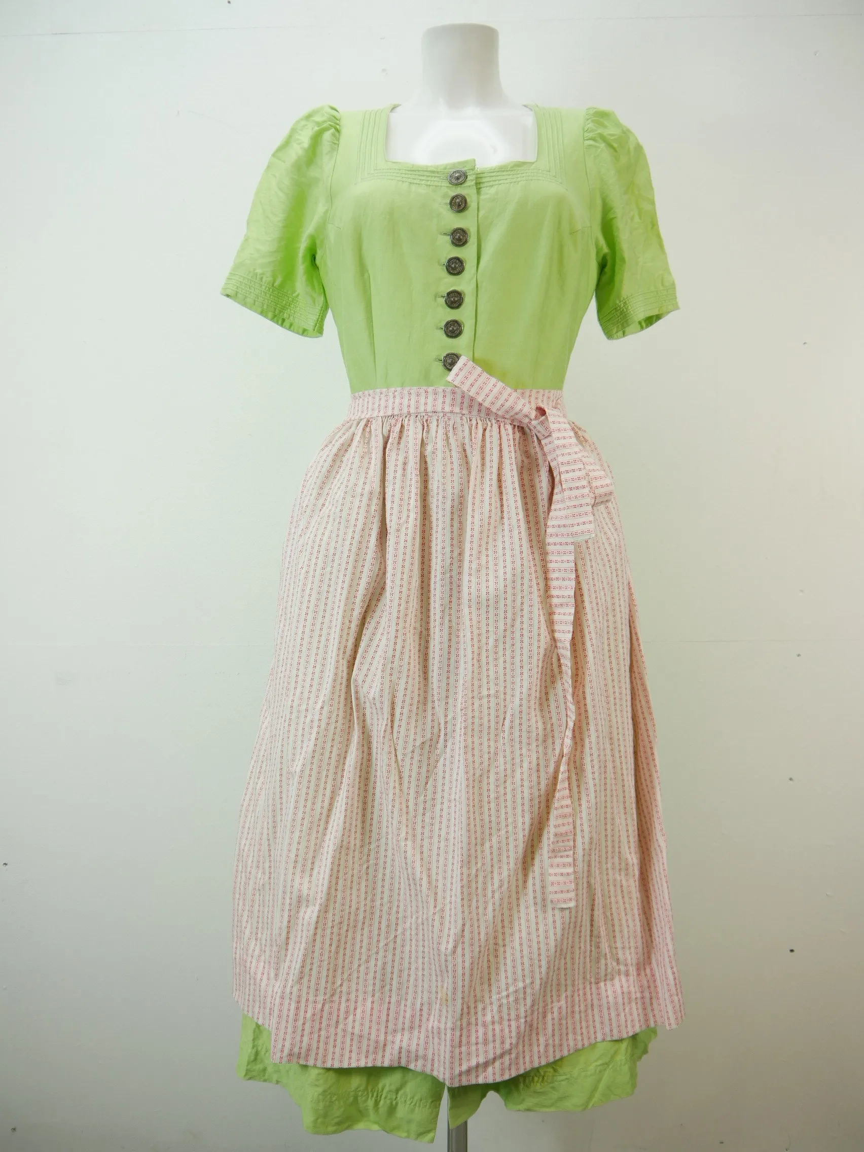 Krüger Manufaktur grün mit Puffärmel fabelhaftes Dirndl mit Schürze Gr.38