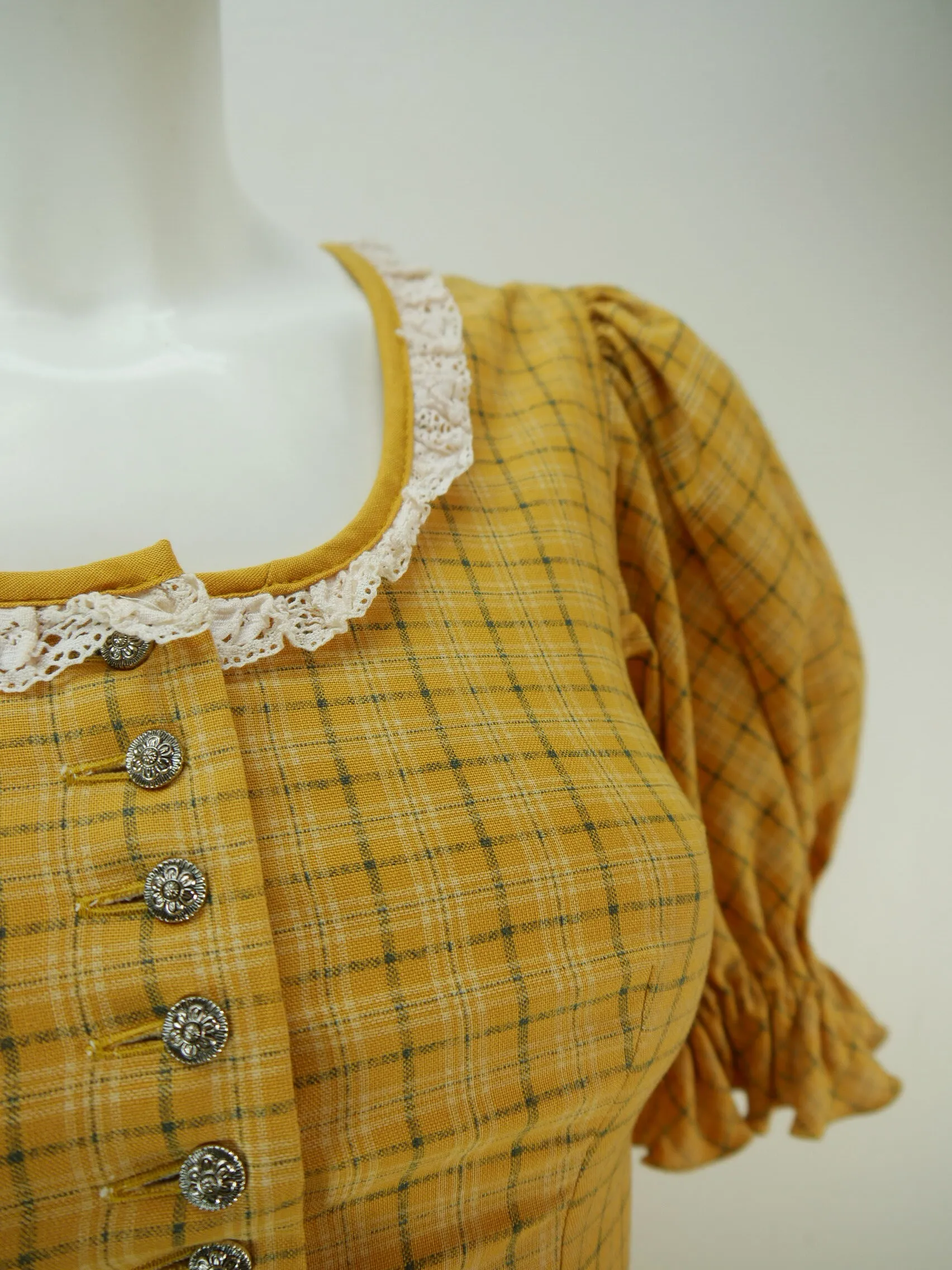 Wunderschön gelb kariert Baumwolle mit Spitze hammer Dirndl mit Schürze Gr.34